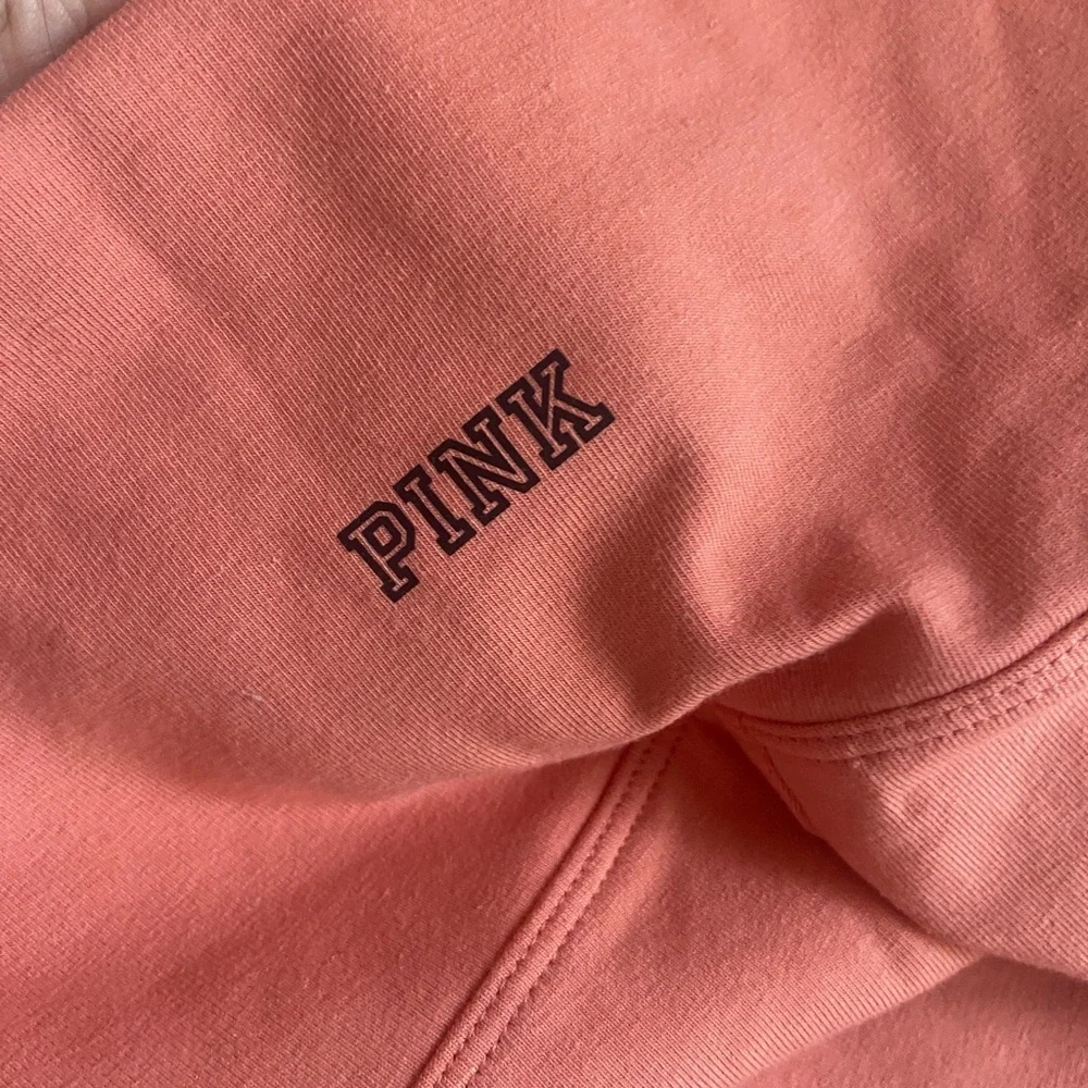 Brand new PINK yoga pants - Picture 2 of 4